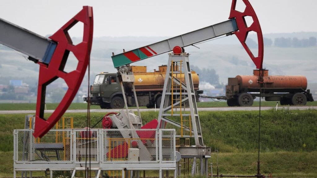 WTI Price Bulls retain near two-week top, above $84.00 and 38.2% Fibo.