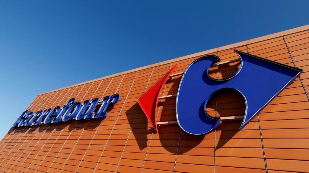 Riots in France have wiped out the Carrefour ‘s profit forecast